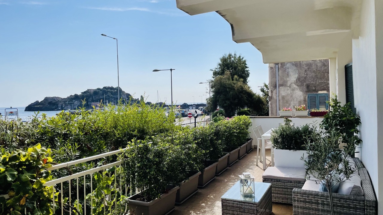 Photo of Patio Balcony in Aci Trezza