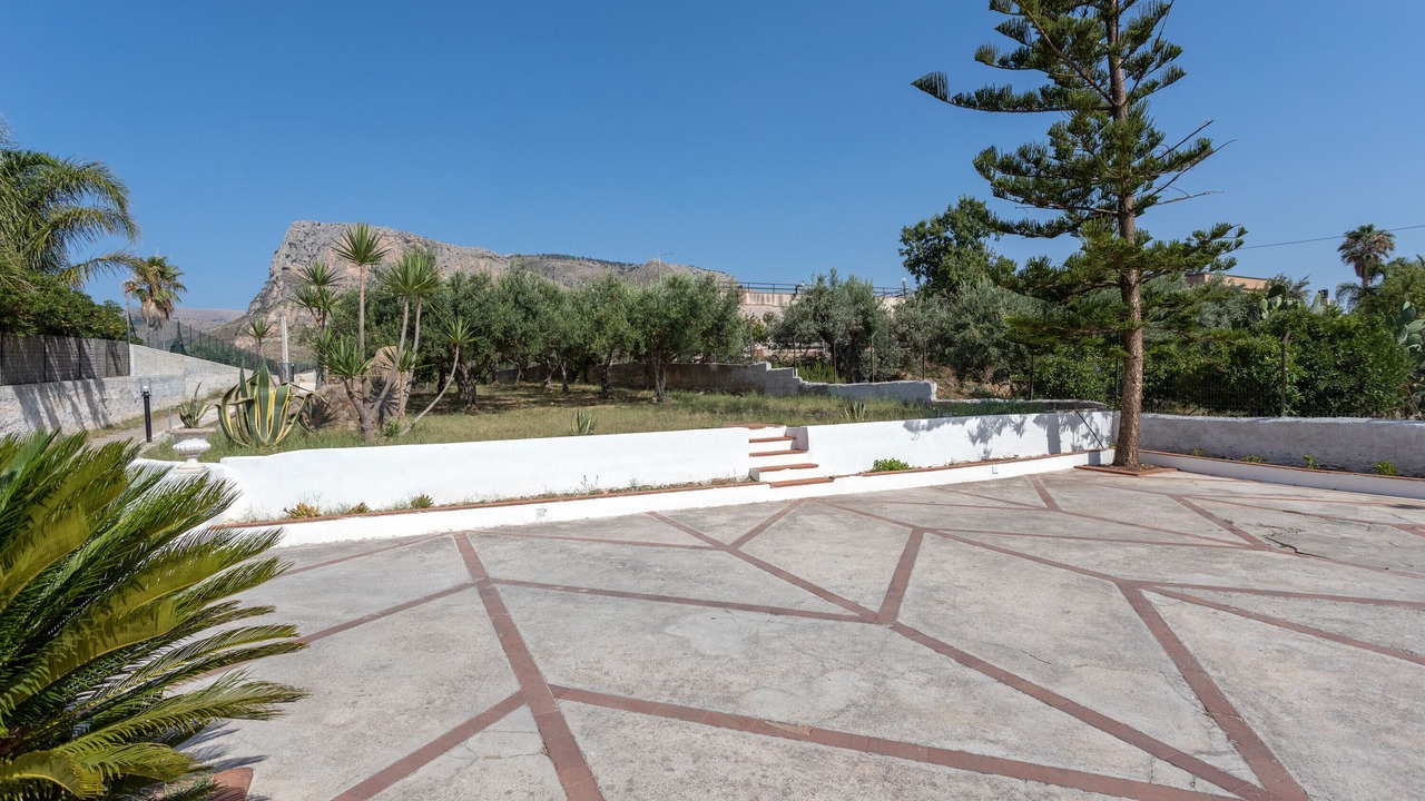 Photo of Outdoor in Terrasini