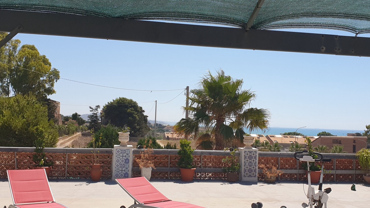 Photo of Patio Balcony in Butera