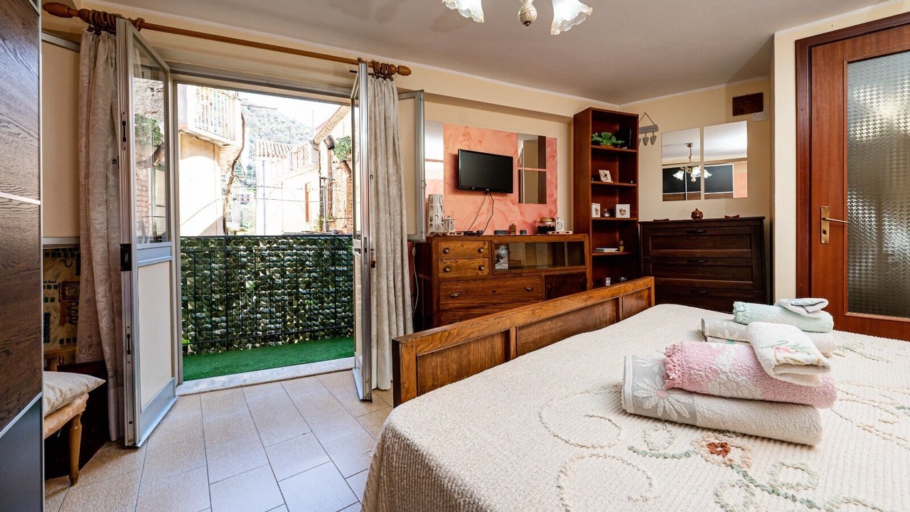 Photo of Bedroom in Fiumedinisi