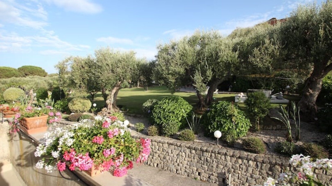 Photo of Outdoor in Naso