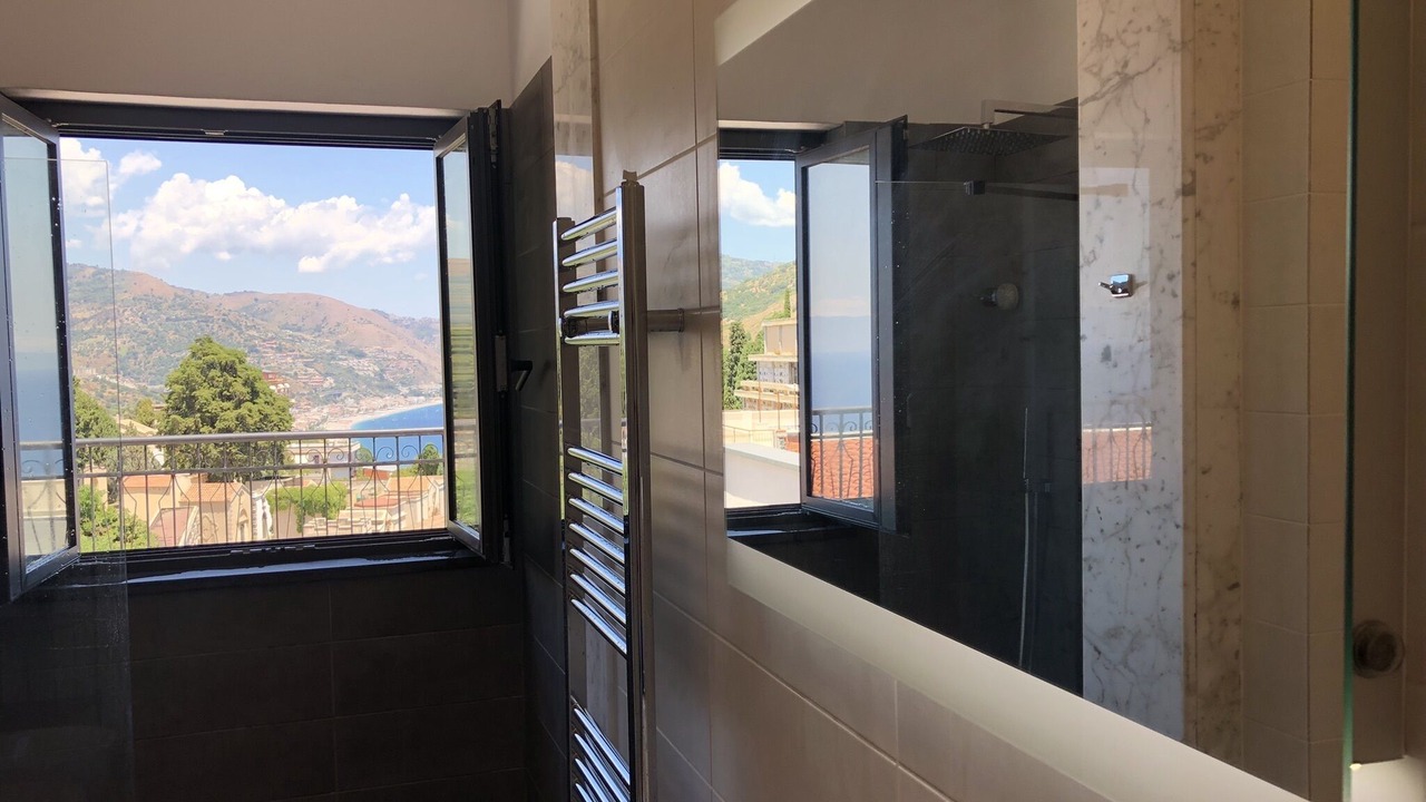 Photo of Bathroom in Taormina