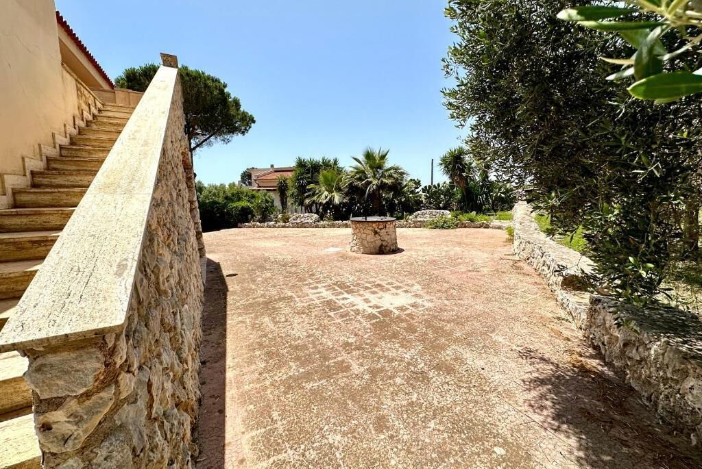 Photo of Outdoor in Avola