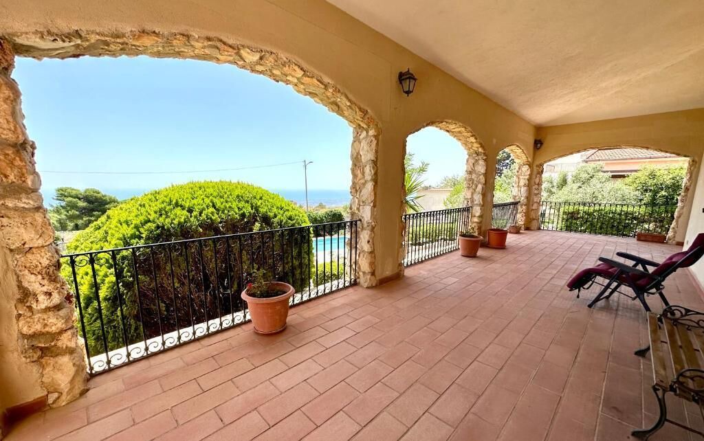 Photo of Patio Balcony in Avola