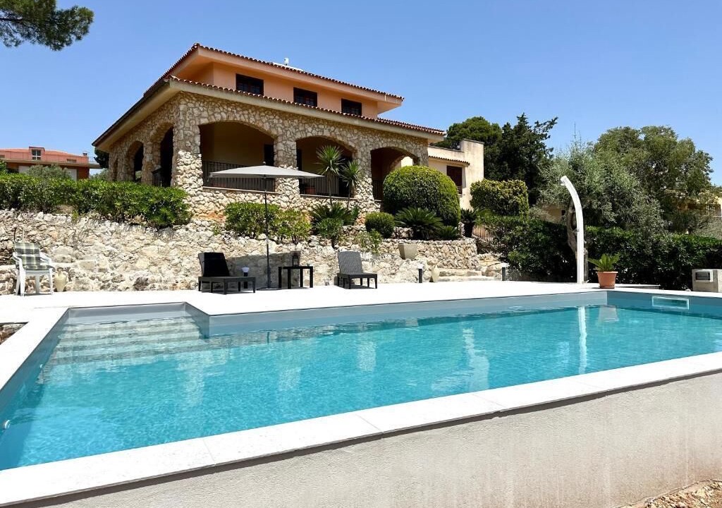 Photo of Outdoor in Avola