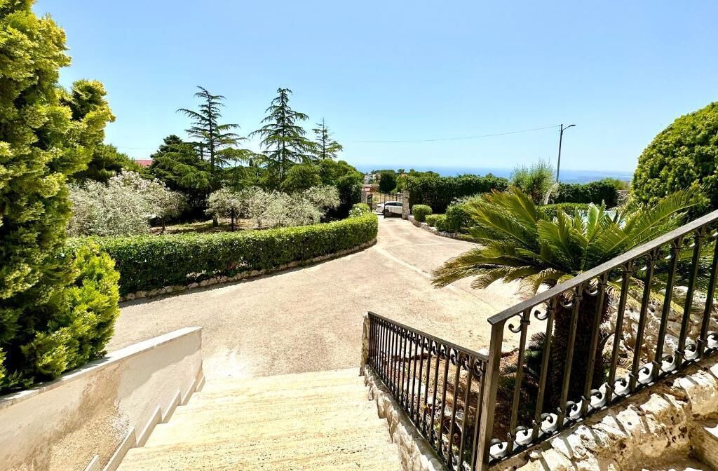 Photo of Outdoor in Avola