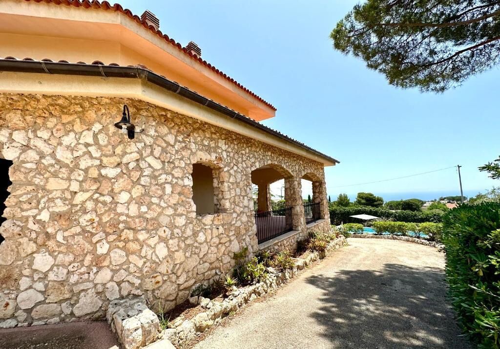 Photo of Outdoor in Avola