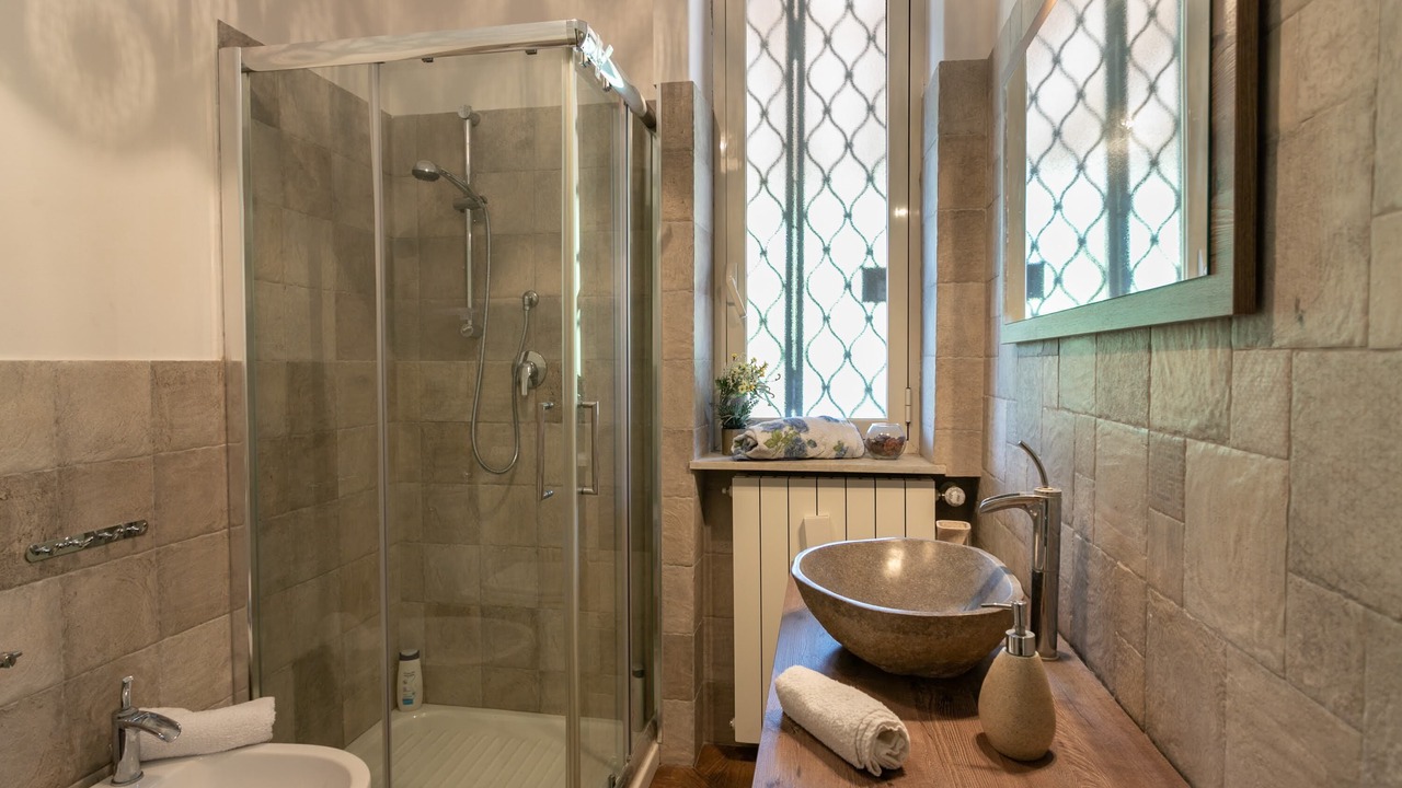Photo of Bathroom in Nicolosi