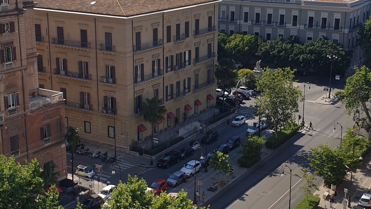 Photo of Others in Ruggero Settimo