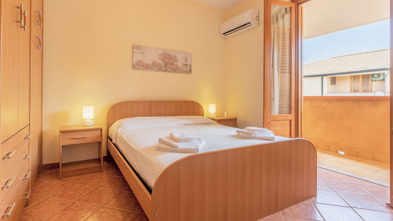 Photo of Bedroom in Campofelice di Roccella