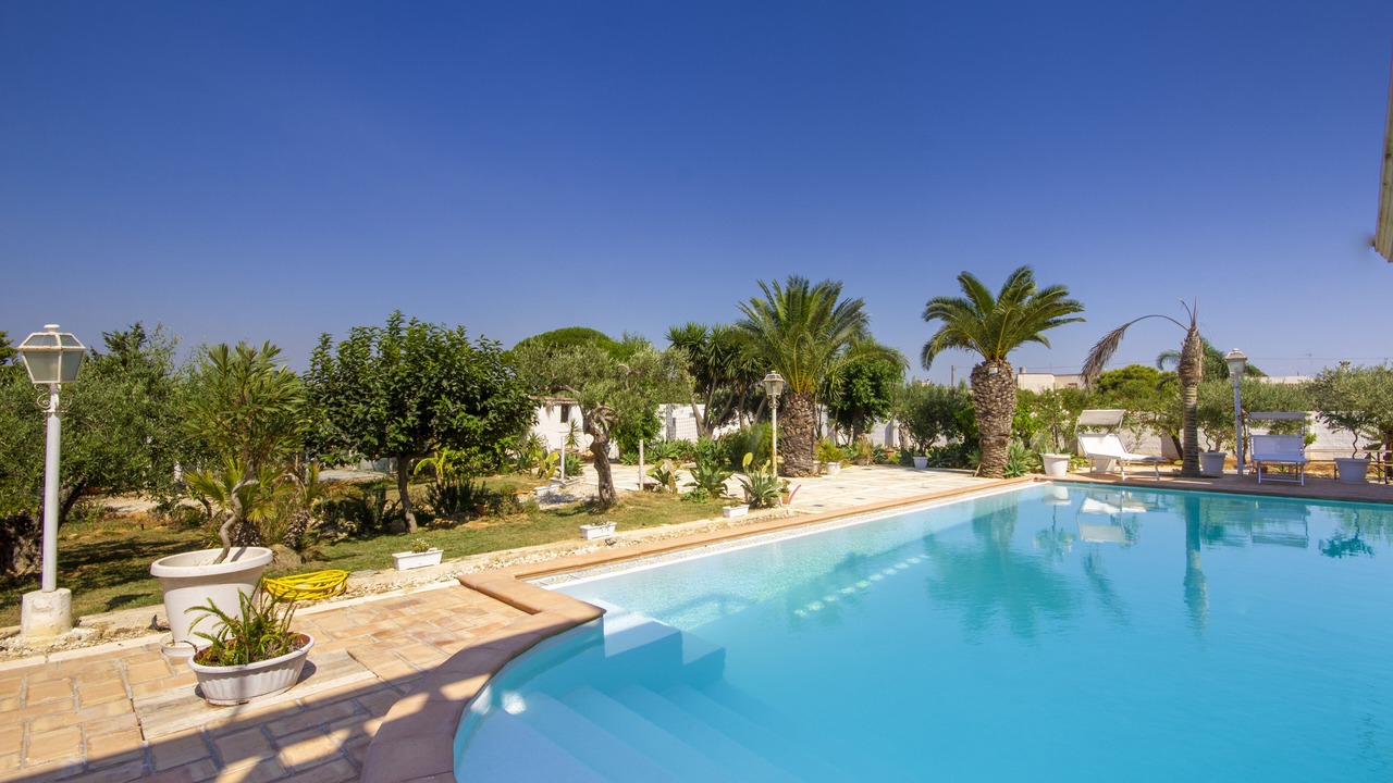 Photo of Outdoor in Arini
