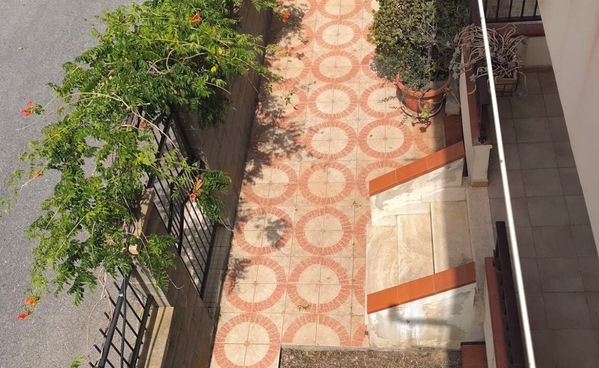 Photo of Outdoor in Patti