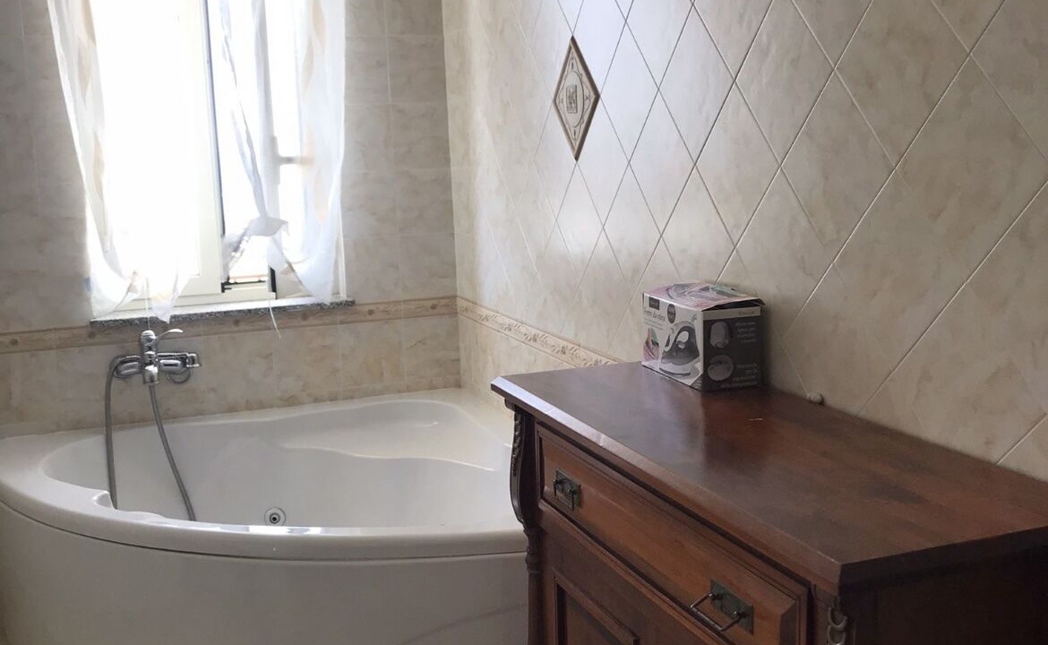 Photo of Bathroom in Patti