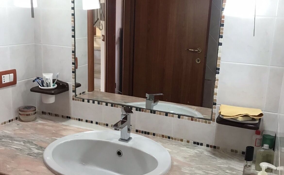 Photo of Bathroom in Patti