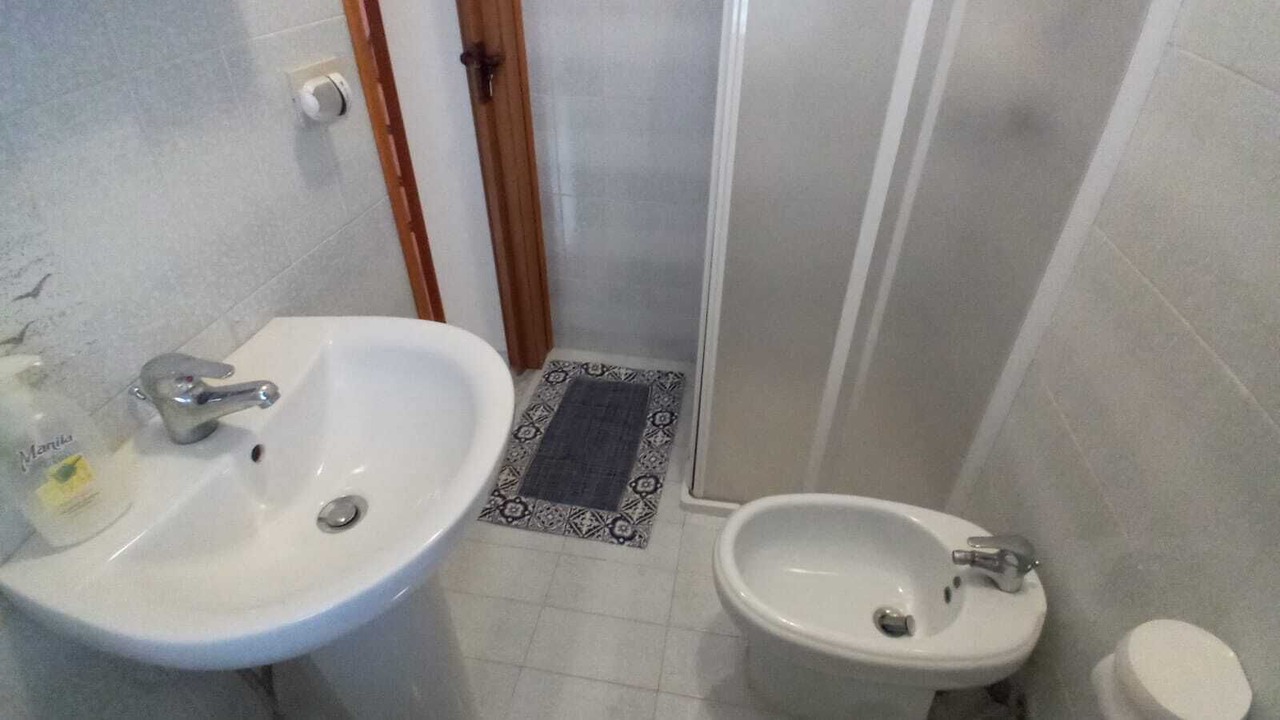 Photo of Bathroom in Pollina