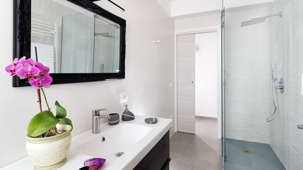 Photo of Bathroom in Marsala