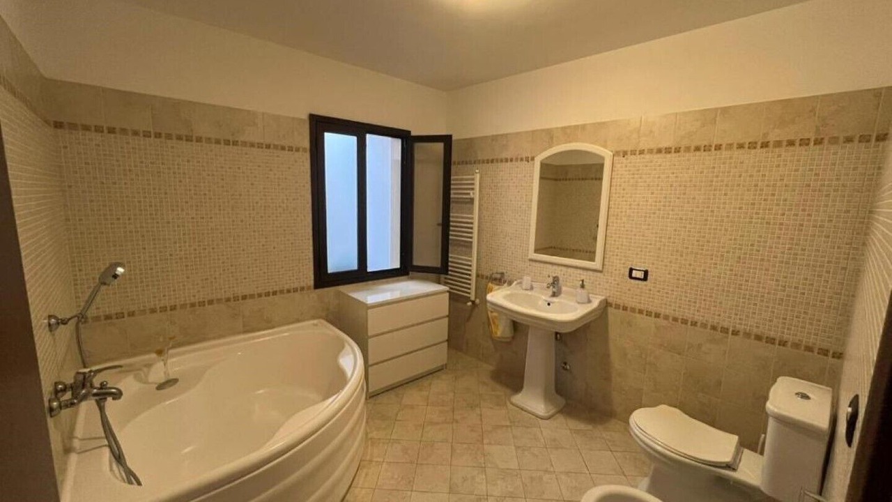 Photo of Bathroom in Solarino