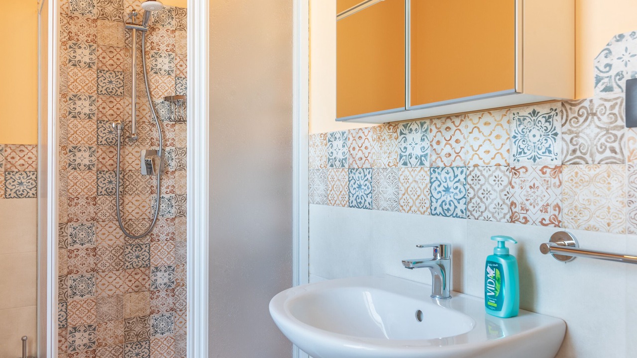 Photo of Bathroom in Brucoli