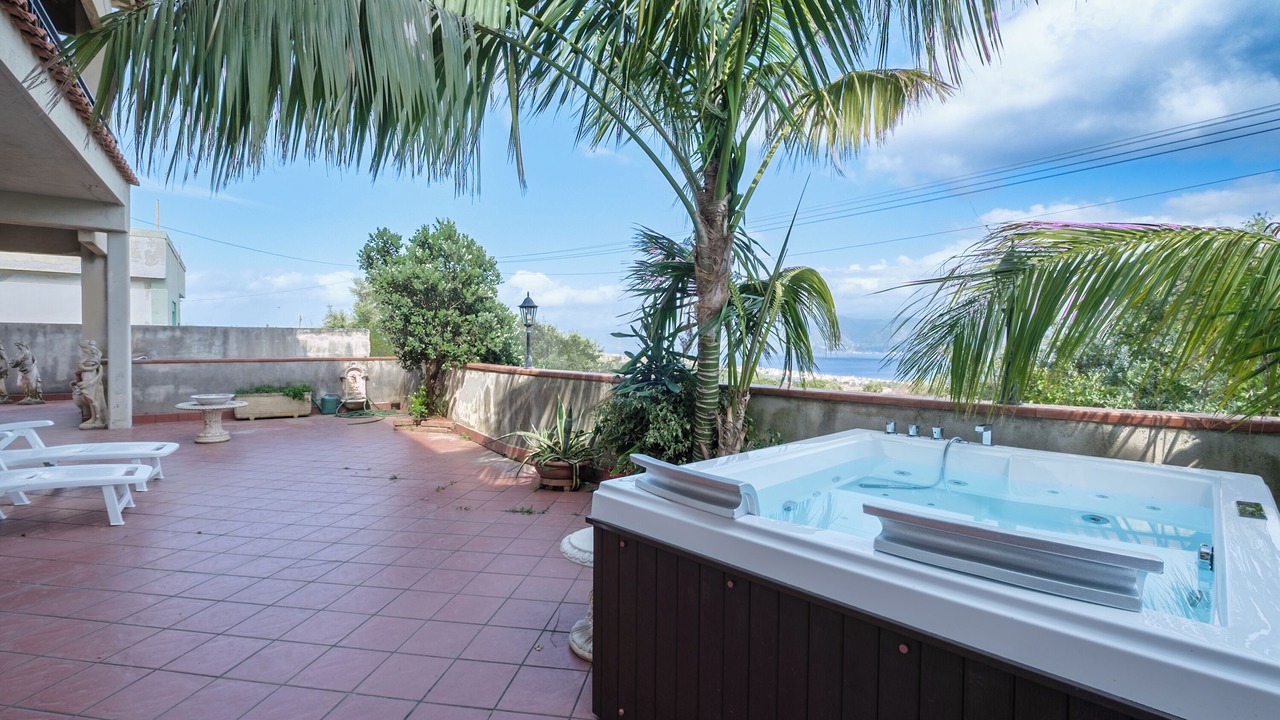Photo of Patio Balcony in Faro Superiore