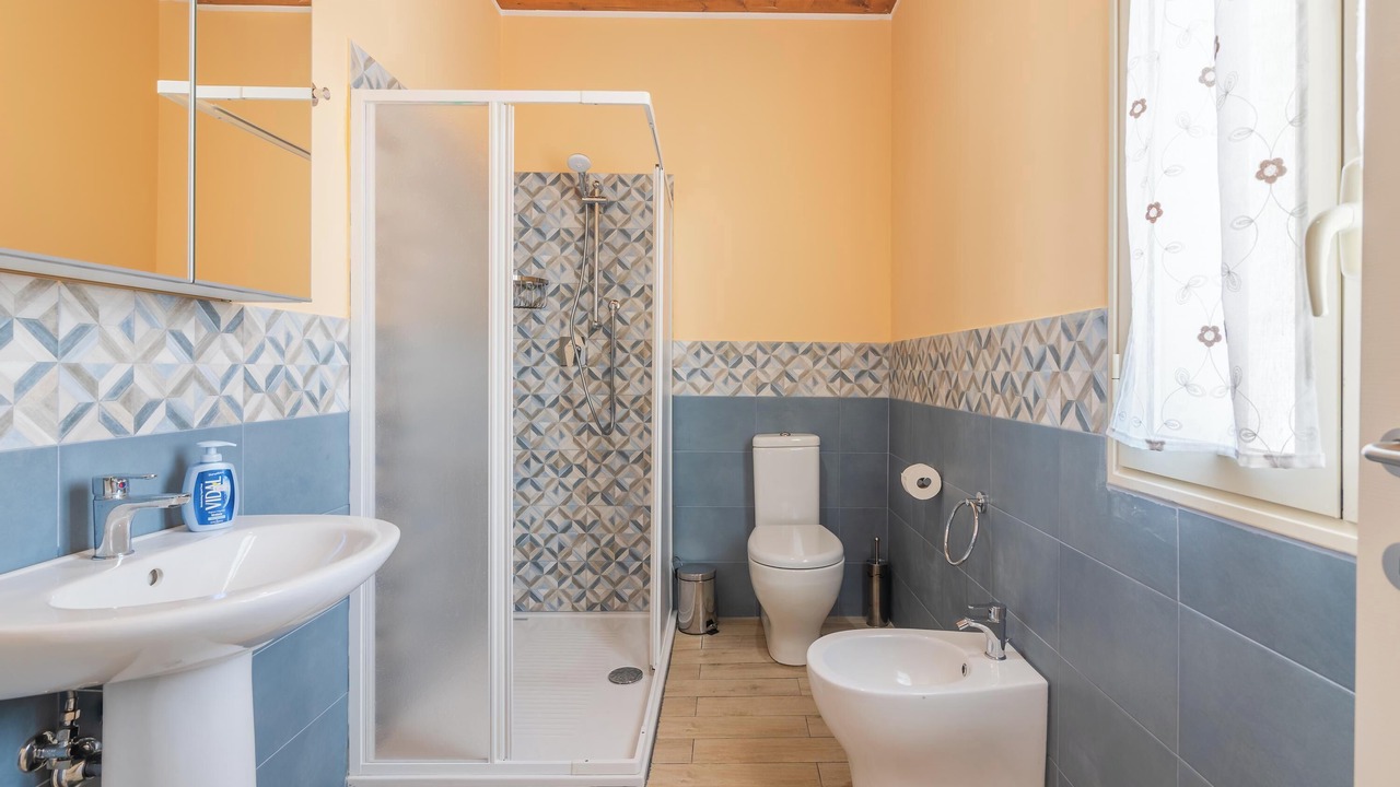 Photo of Bathroom in Brucoli