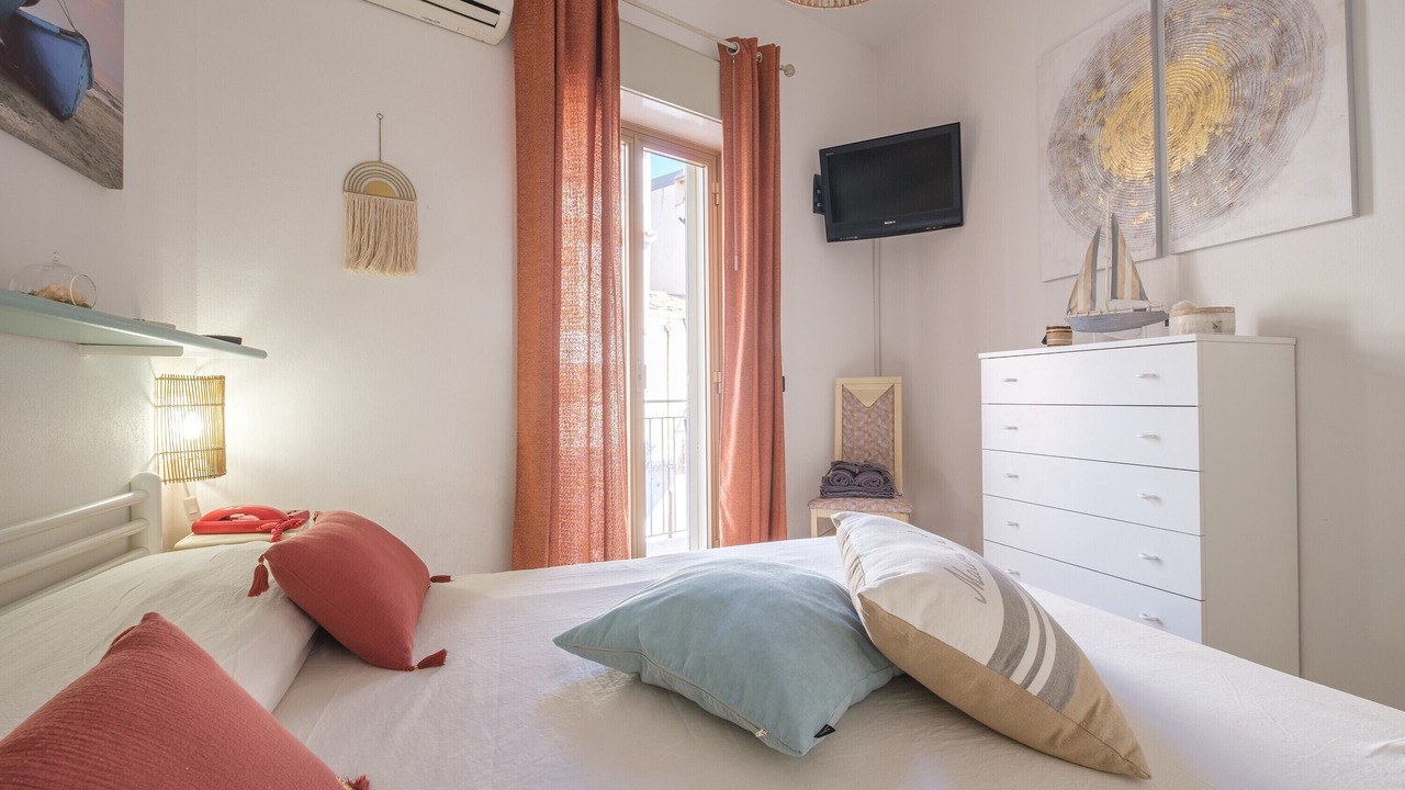 Photo of Bedroom in Oliveri