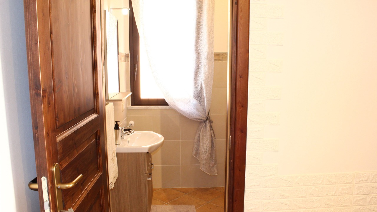Photo of Bathroom in Carini