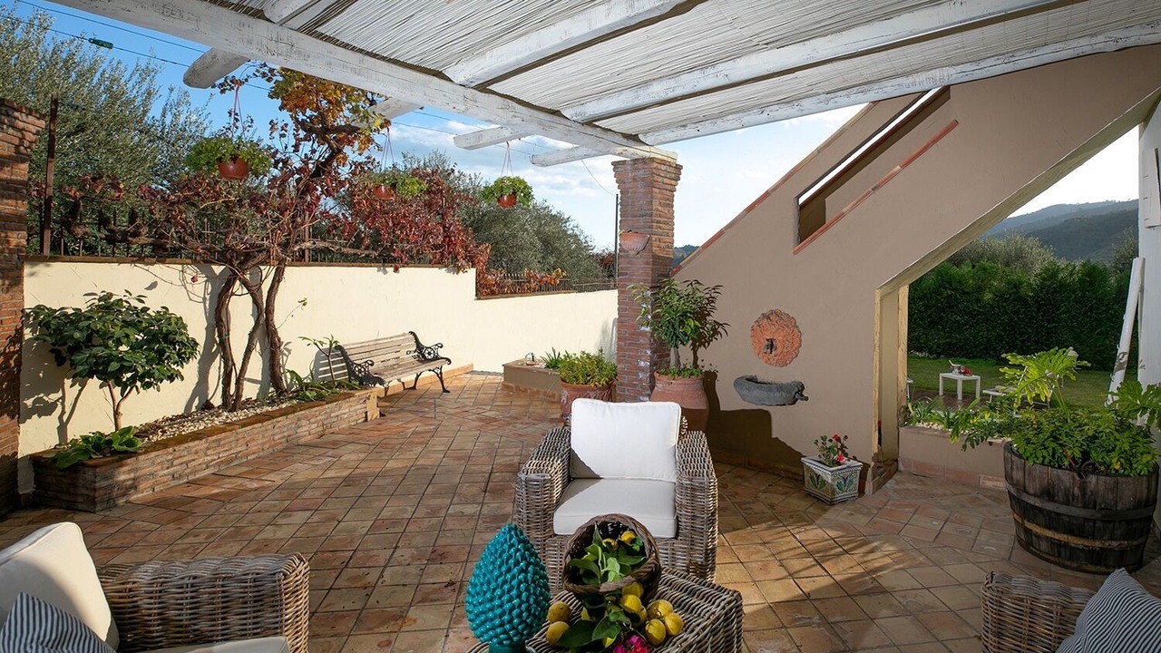 Photo of Patio Balcony in Mitogio