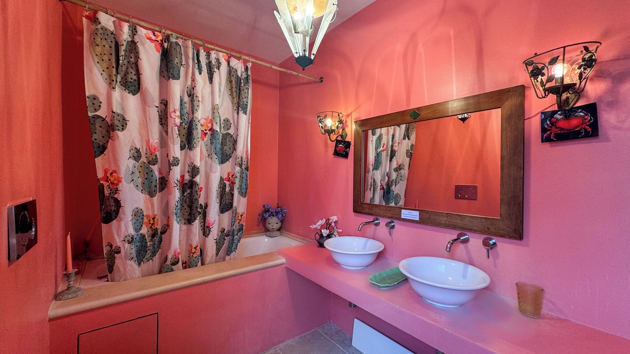 Photo of Bathroom in Noto