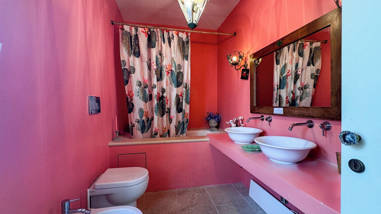 Photo of Bathroom in Noto