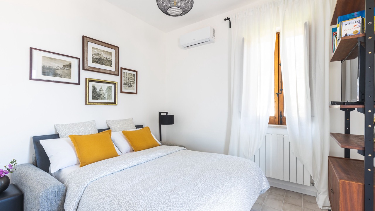 Photo of Bedroom in Salina