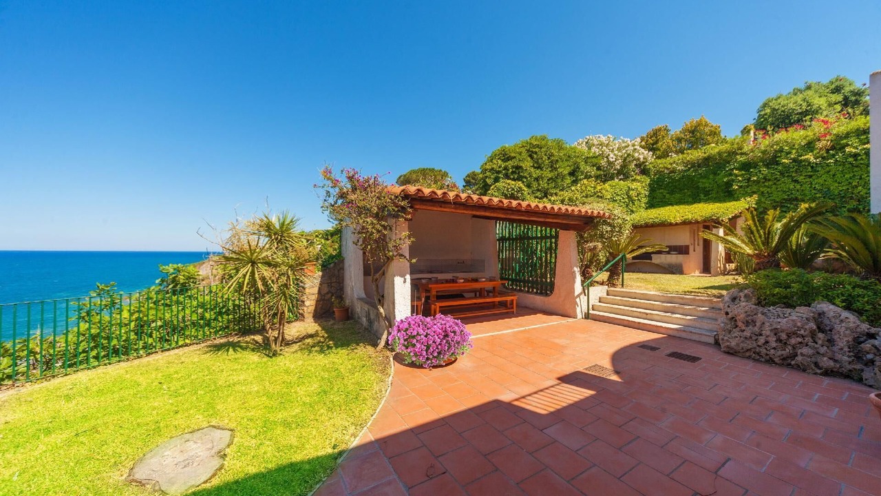 Photo of Patio Balcony in Costa Saracena-Castelluccio