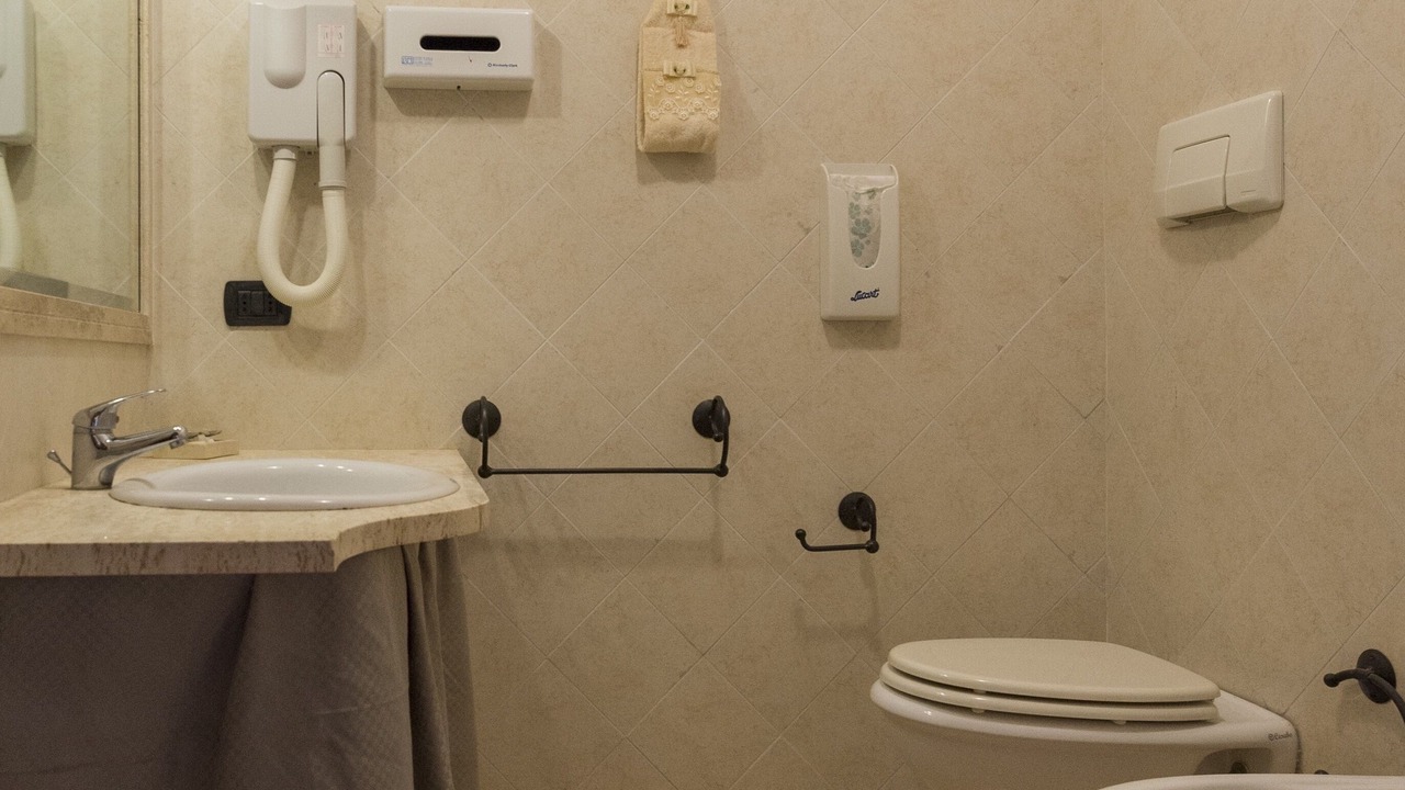 Photo of Bathroom in Maeggio