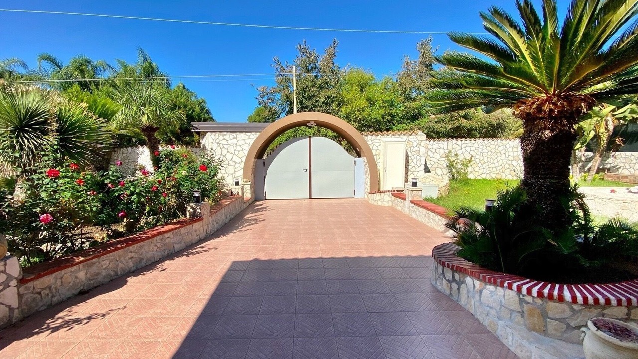 Photo of Outdoor in Fontane Bianche