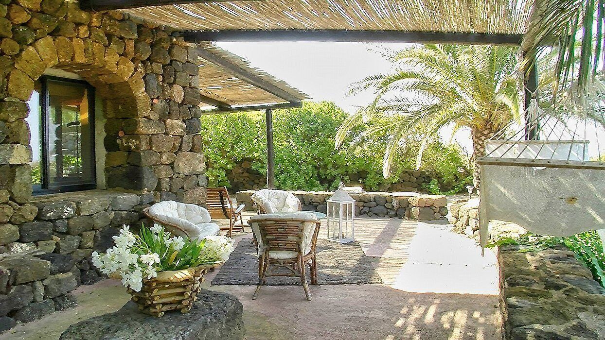 Photo of Patio Balcony in Pantelleria