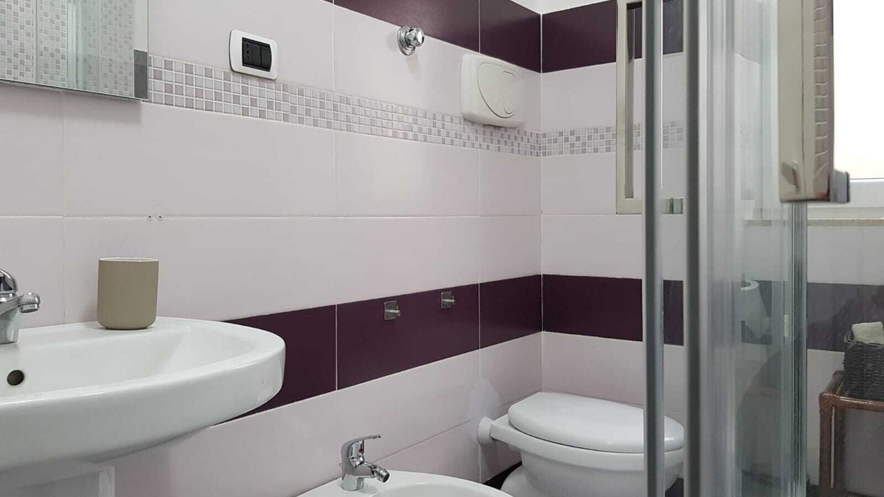 Photo of Bathroom in Picanello-Ognina-Barriera-Canalicchio