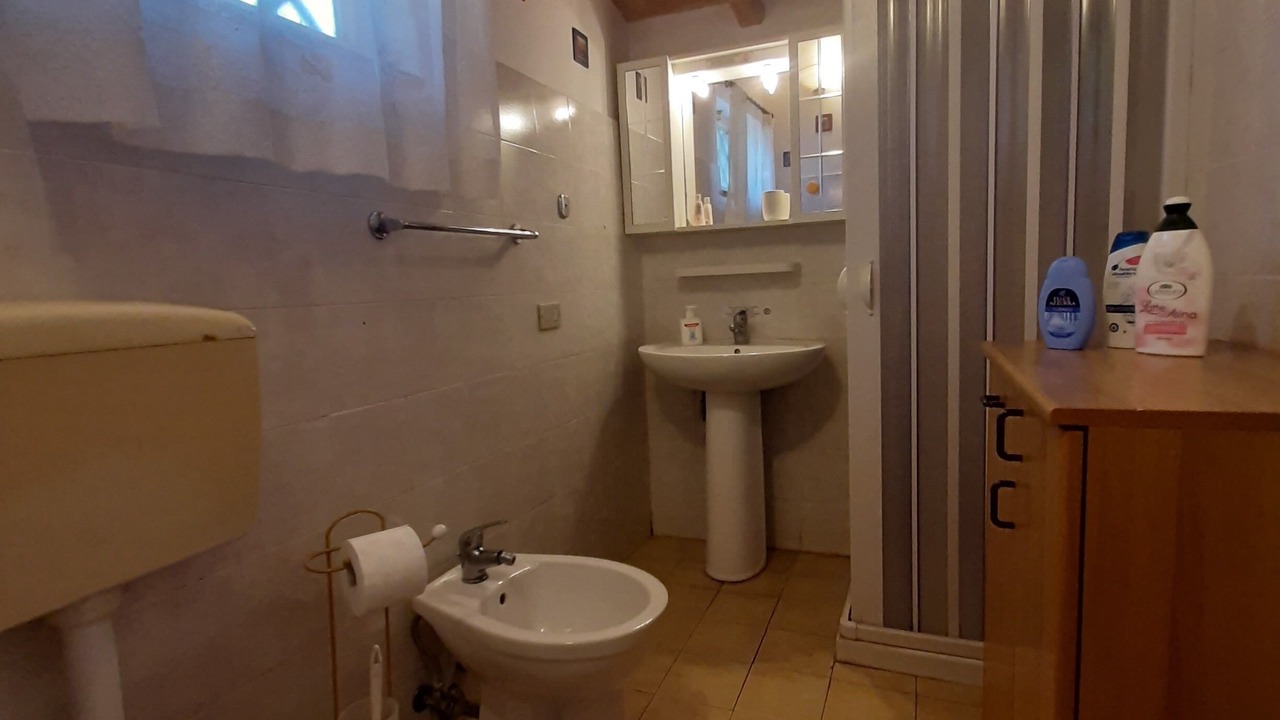 Photo of Bathroom in Archi