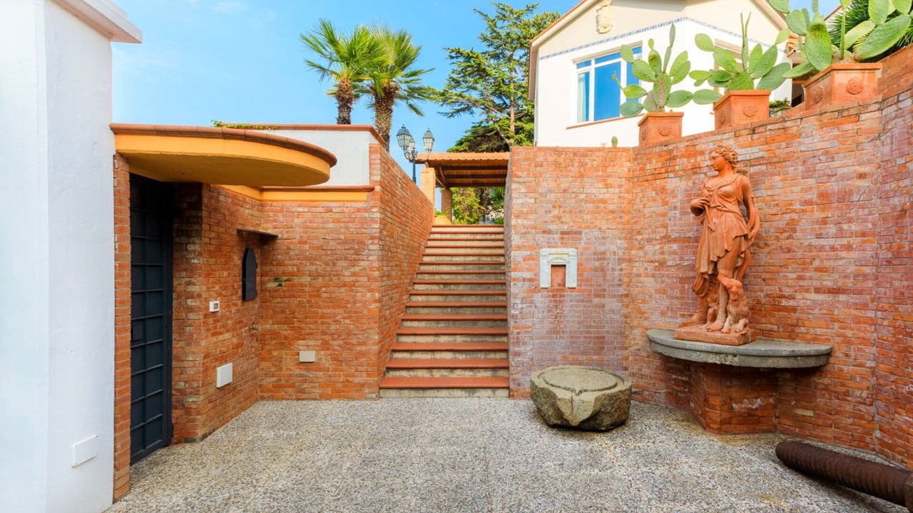 Photo of Outdoor in Carini