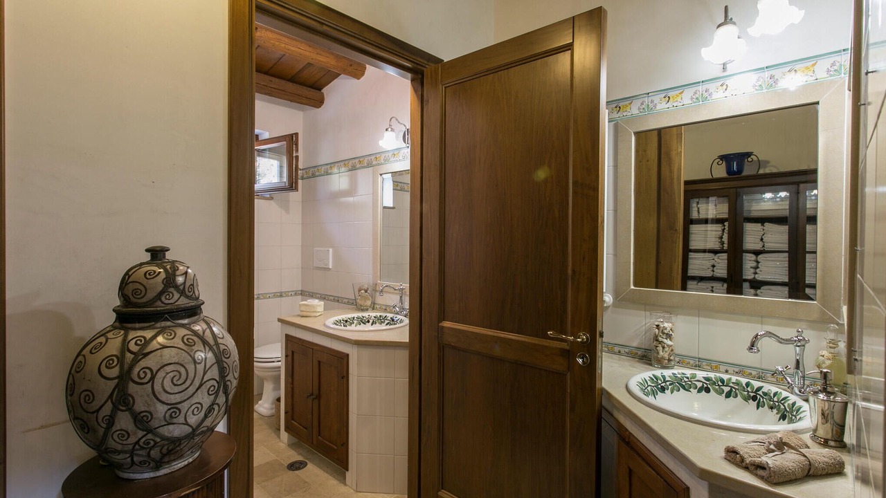 Photo of Bathroom in Noto