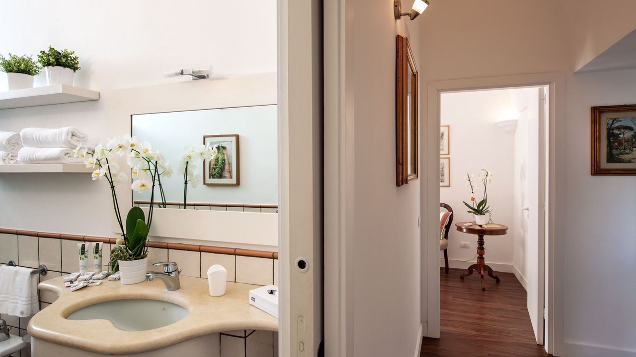 Photo of Bathroom in Sorrento City Centre