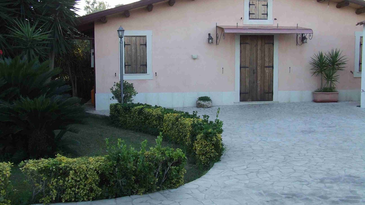 Photo of Outdoor in Avola