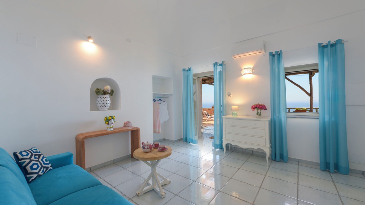 Photo of Livingroom in Montepertuso