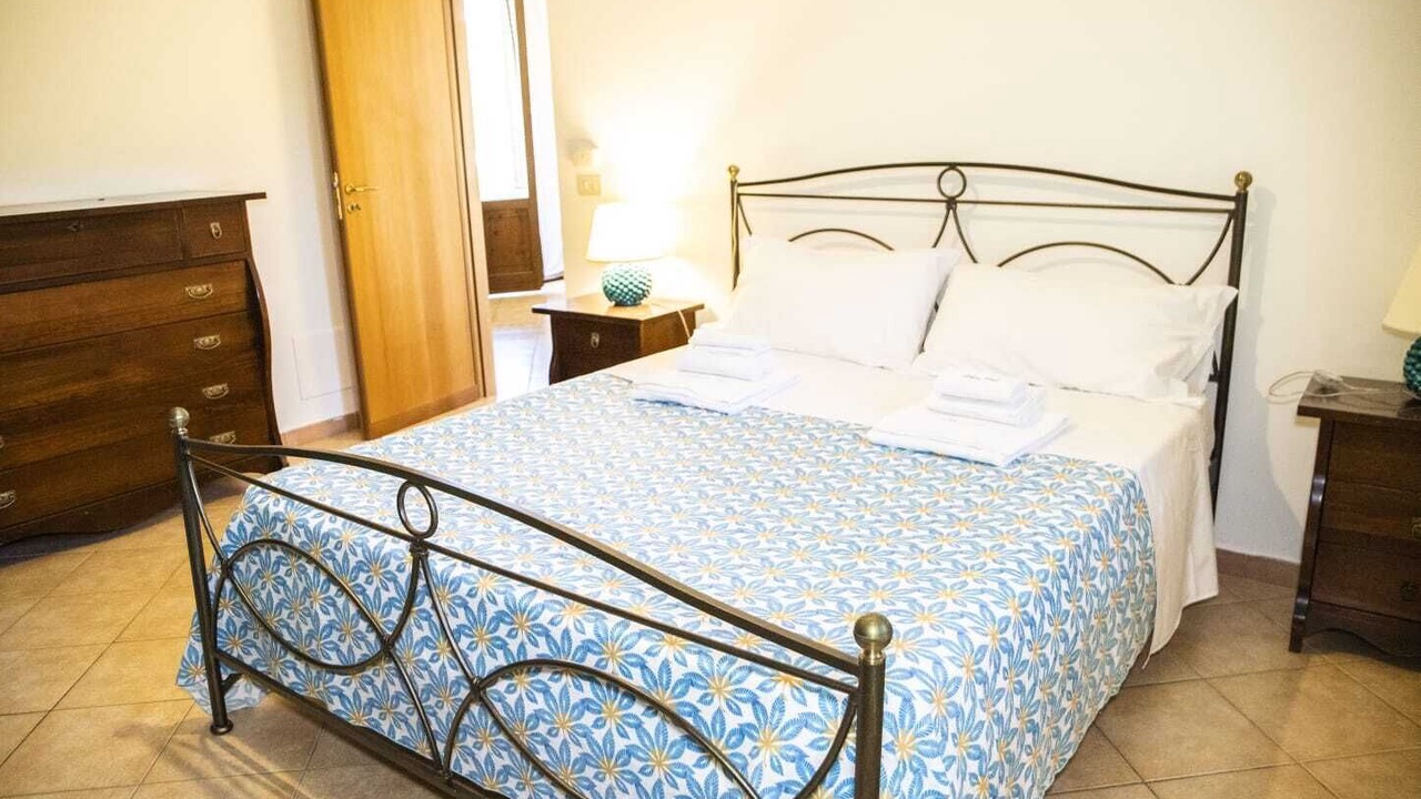 Photo of Bedroom in Torre Colonna-sperone
