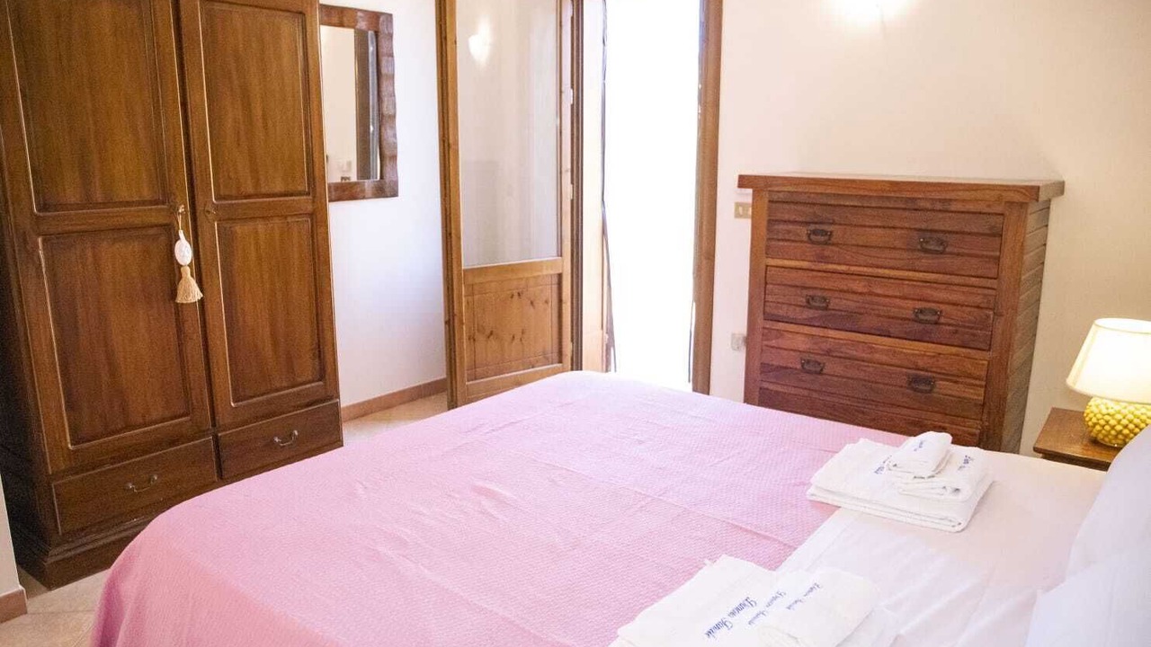 Photo of Bedroom in Torre Colonna-sperone