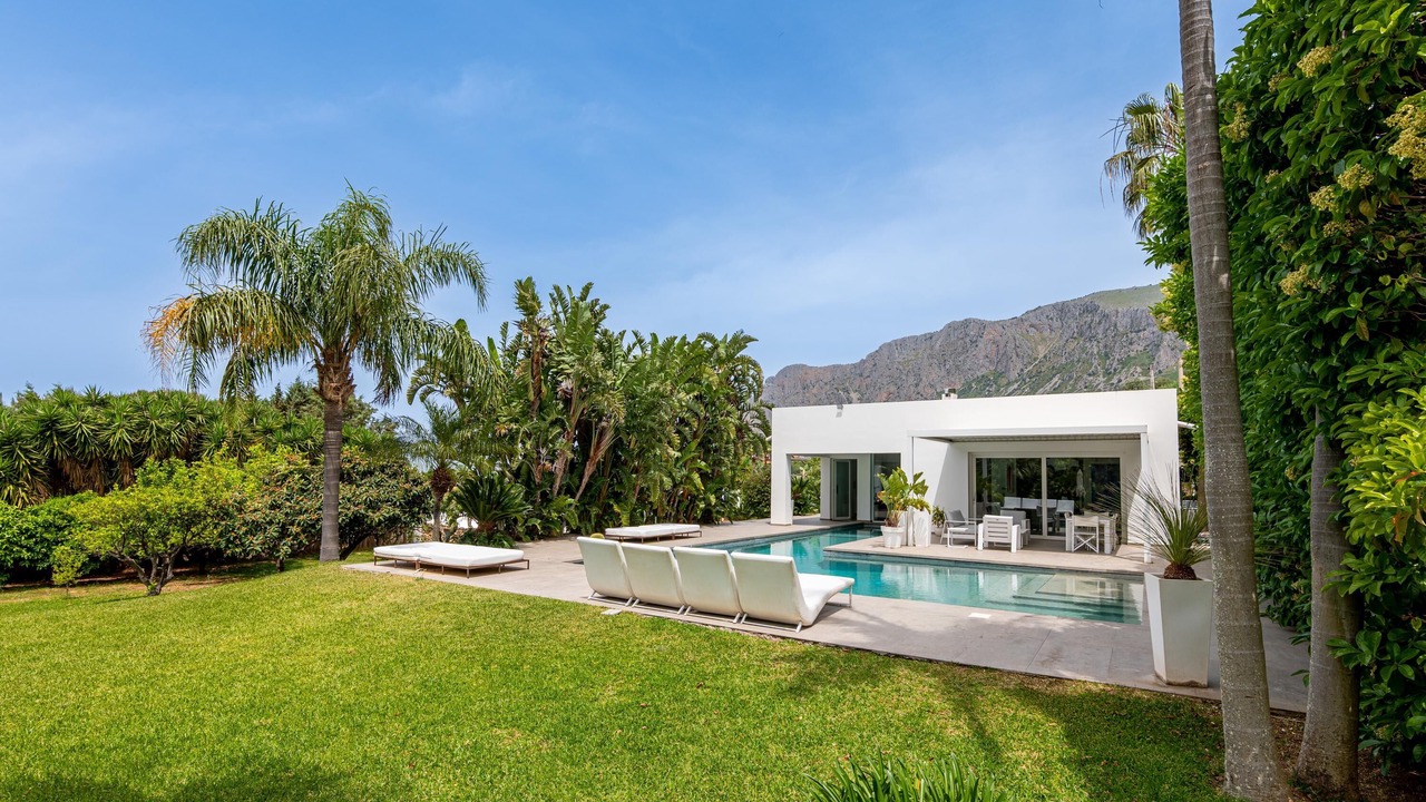 Photo of Outdoor in Terrasini