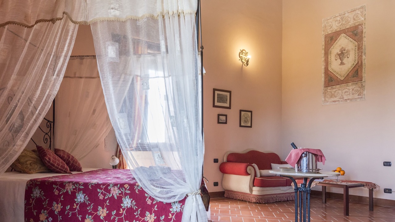 Photo of Bedroom in Maeggio