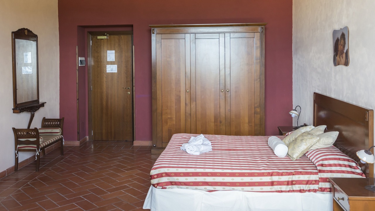 Photo of Bedroom in Maeggio