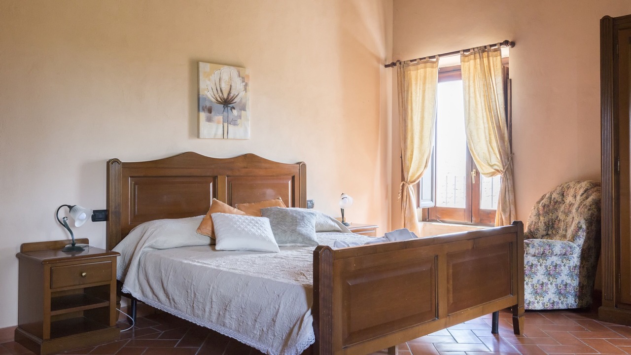Photo of Bedroom in Maeggio