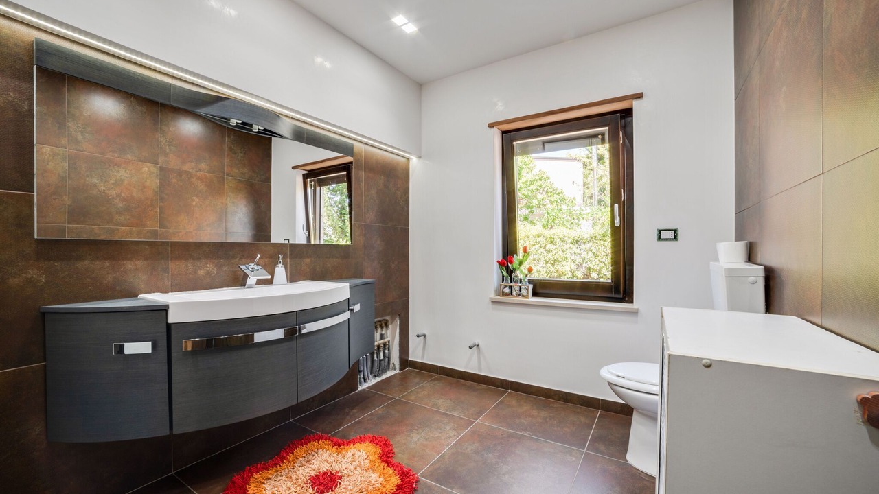 Photo of Bathroom in Nissoria