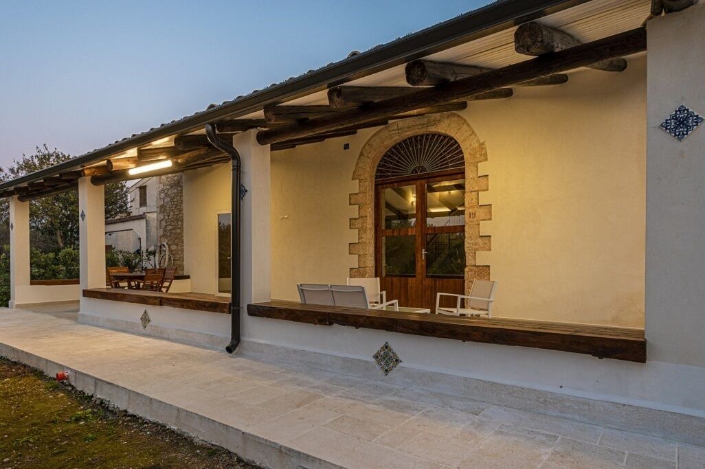 Photo of Patio Balcony in Scopello