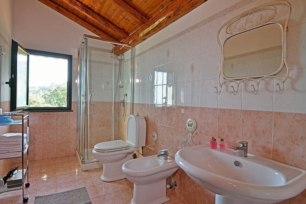 Photo of Bathroom in Mascali